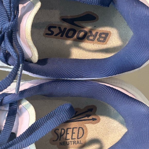Brooks Launch 9 Shoes Athletic Running Gym Sneakers Womens Sz 9.5 Lilac Purple - Picture 11 of 12